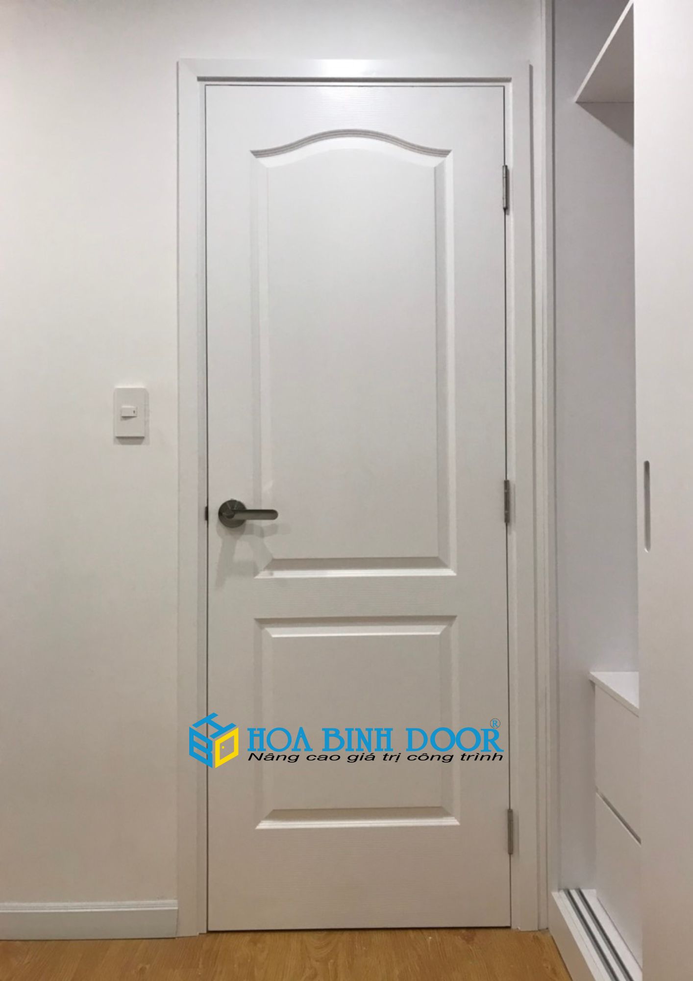 Mẫu cửa gỗ phòng ngủ đẹp tại Quận 2