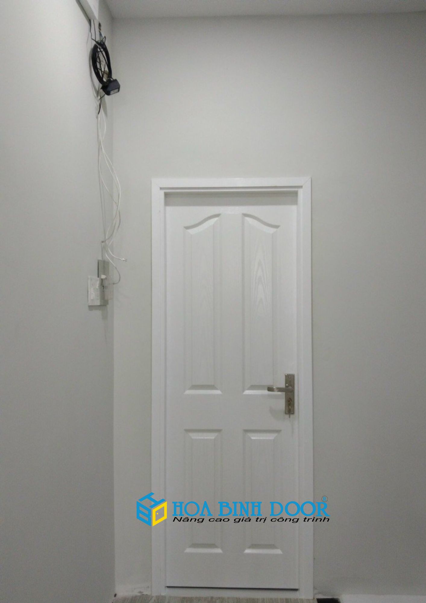 Mẫu cửa gỗ phòng ngủ đẹp tại Quận 2