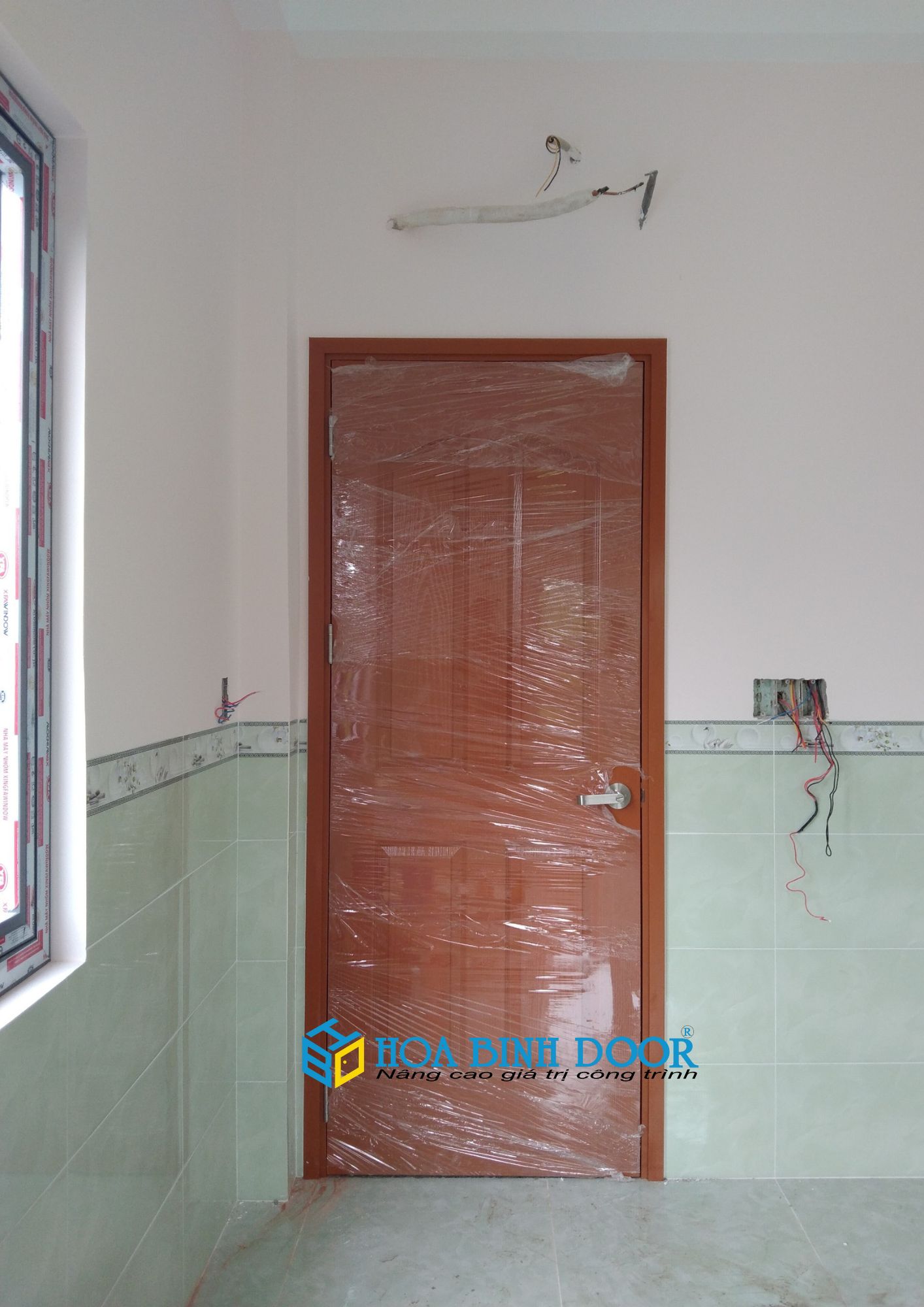 Cửa gỗ công nghiệp giá tốt cho phòng ngủ tại Long An